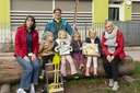 Energieversorgung Halle übergibt Amberbaum an Kita Heideröschen Energieversorgung Halle übergibt Amberbaum an Kita Heideröschen